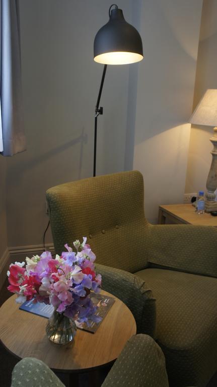 Abergavenny Hotel Екстериор снимка