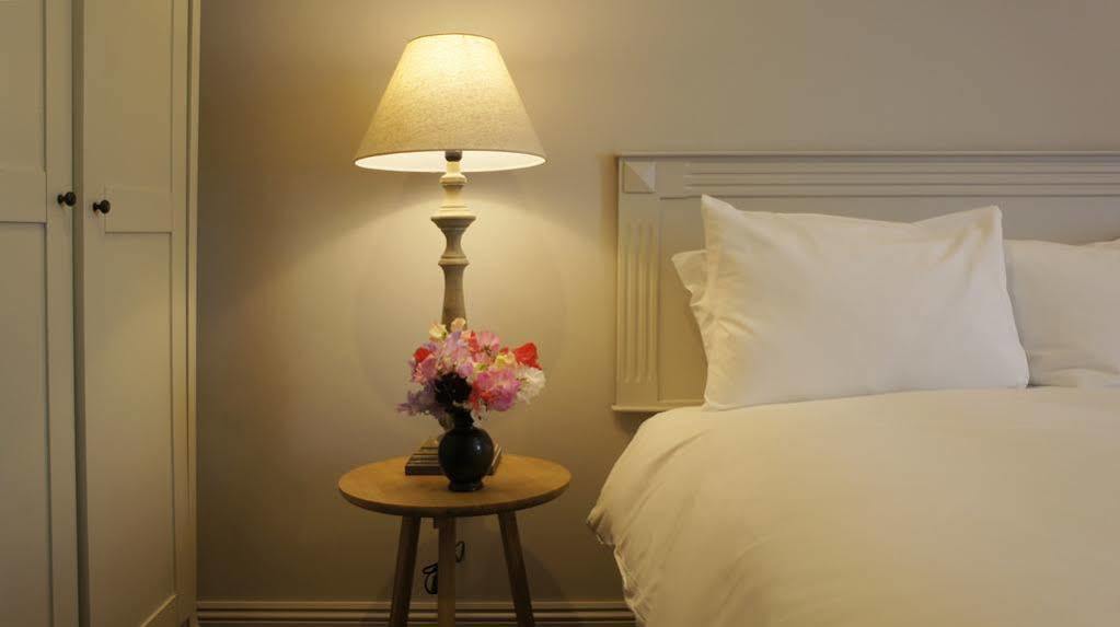 Abergavenny Hotel Екстериор снимка