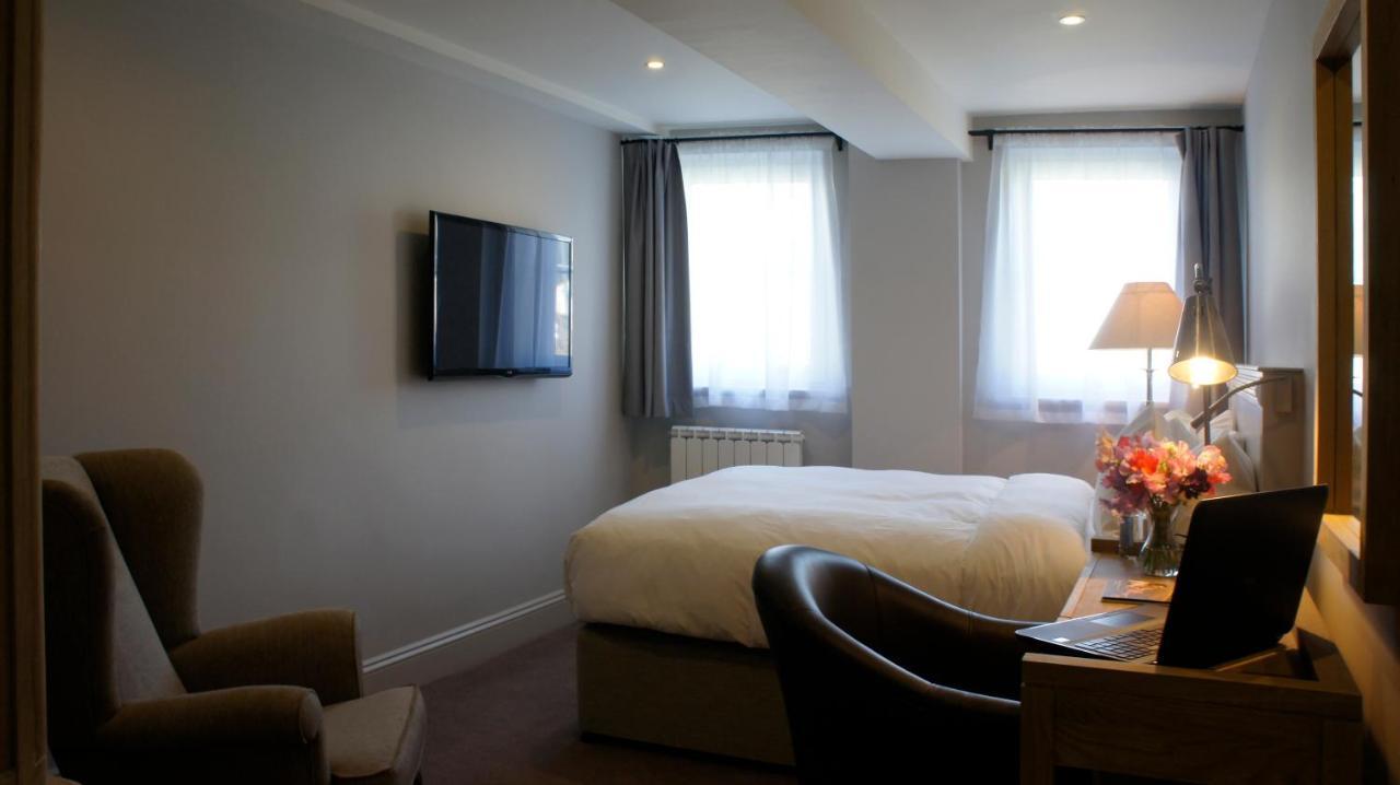 Abergavenny Hotel Екстериор снимка